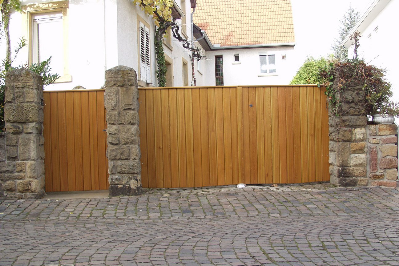 Denkmalschutz - Nachbau eines historischen Hoftores