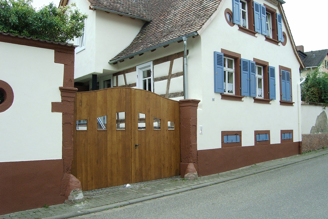 Interner Link zu b.a.u.m-natur historische Türen